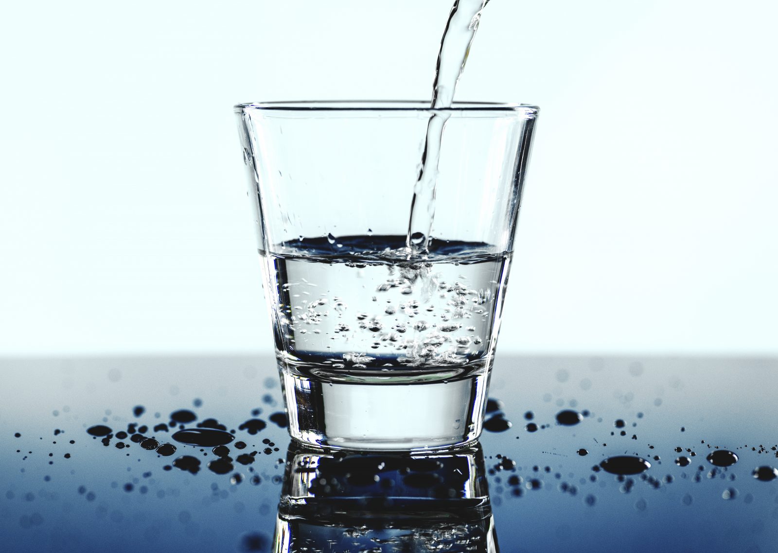130105 常見飲食迷思 (一)：喝硬水會導致腎結石？
